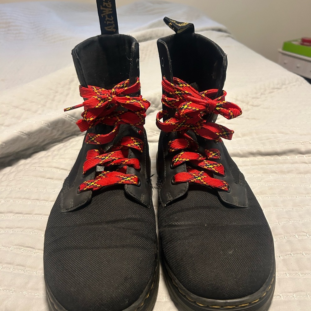 Dr. Martens Combs Boots • Men’s 11 / Women’s 12 • Black - Picture 6 of 11